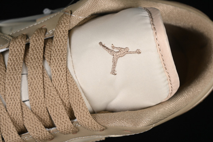 Wmns AIR Jordan 1 Low 