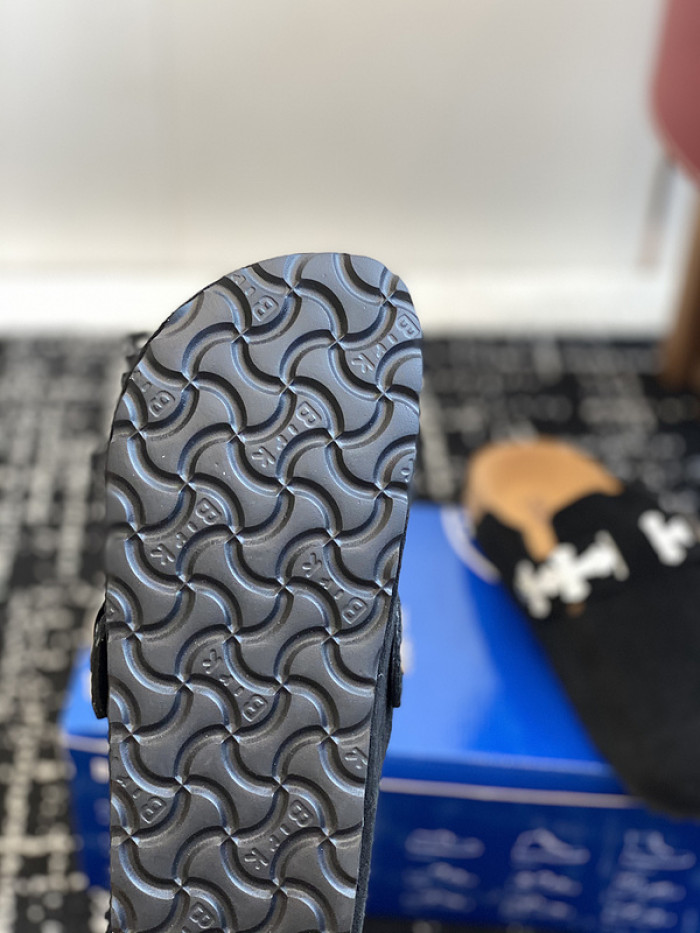 Ch*0me He**ts sandal