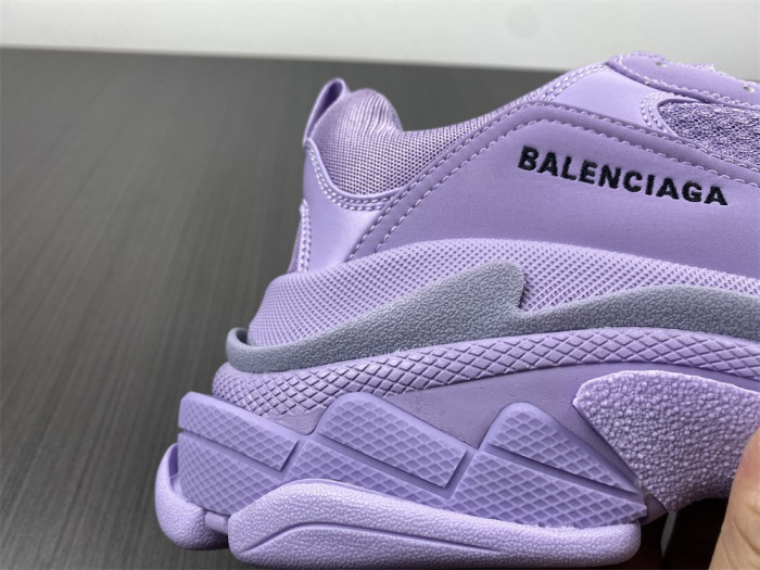 TRIPLES TRAINER SNEAKERS 2000039