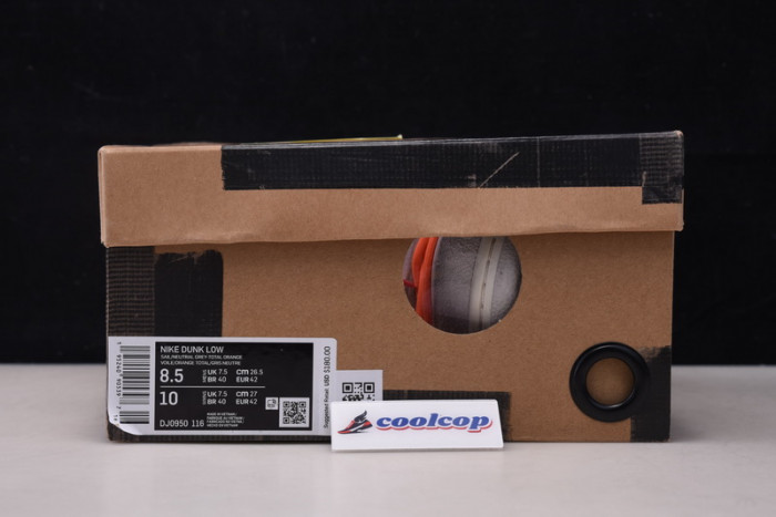 OFW X DUNK LOW “31 OF 50” DJ0950-116