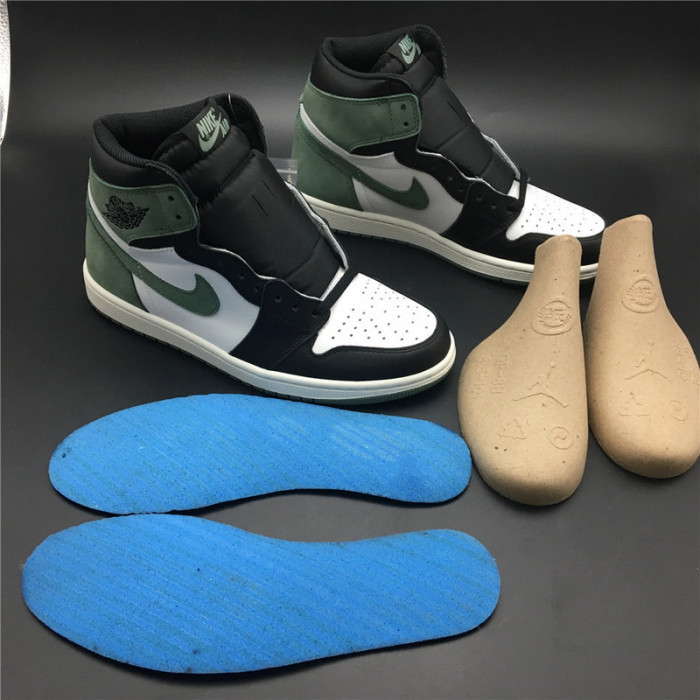 AIR JORDAN 1 RETRO HIGH OG "CLAY GREEN" 555088-135