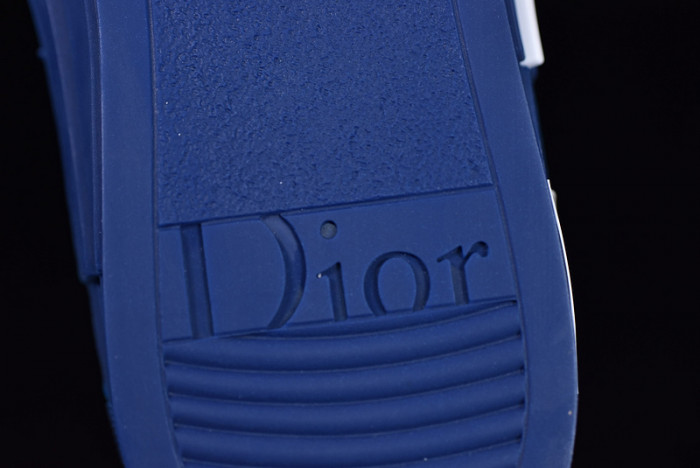 B23 Oblique low Sneakers T004801-1072