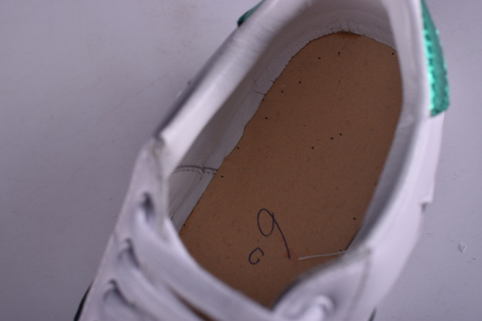 G*u*i ace embroidered low-top sneaker with colorful stars 431942-a38g1