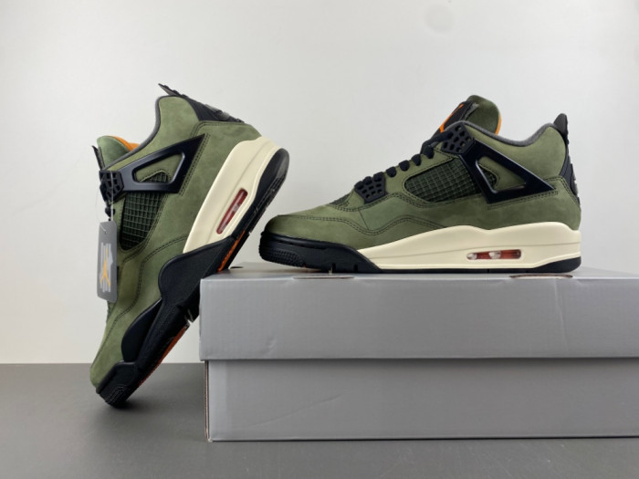 Undefeated x Air Jordan 4 Retro 2025 IB1519-200