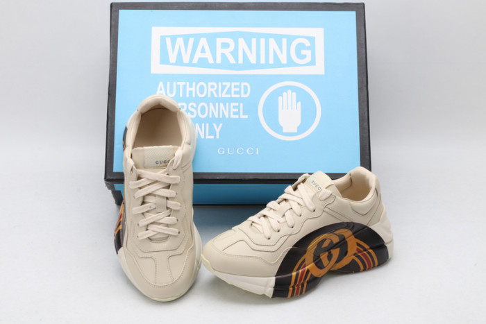 G*u*i* trainer sneaker34