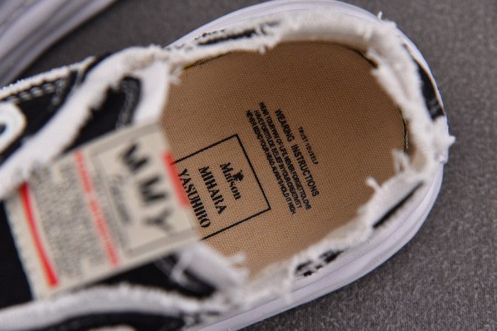 Ma*s*n mihara yasuhiro sneaker