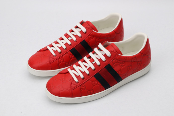 G*u*i* trainer sneaker65