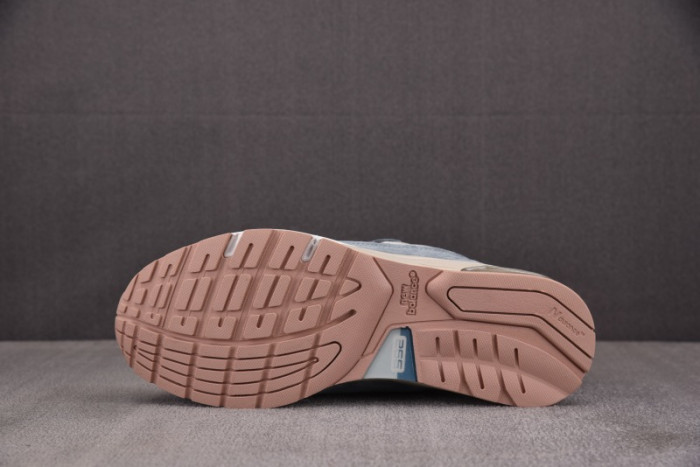 New Balance 992 MiUSA Kith "Osaka Pack" U992KT